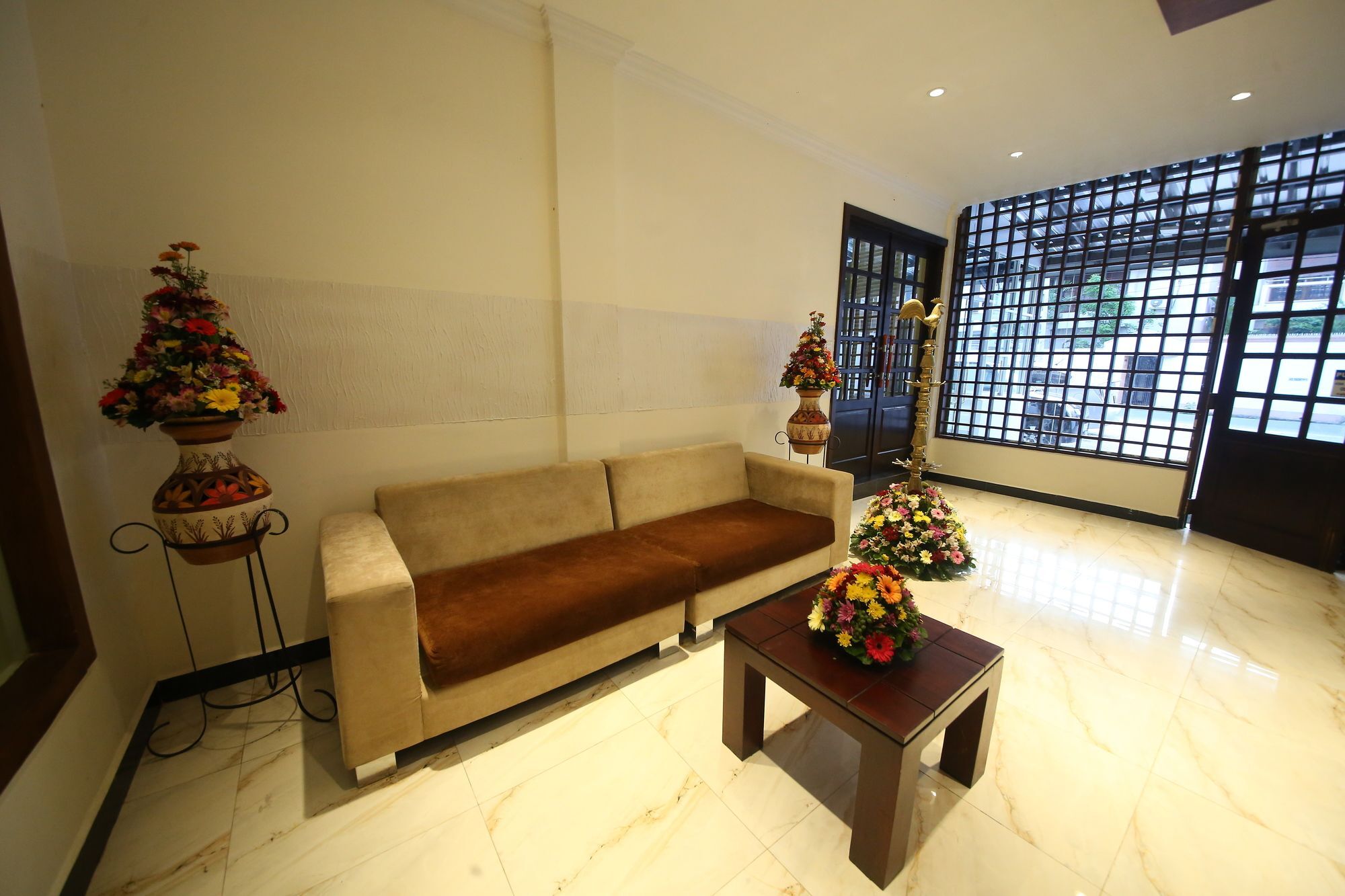 Hotel Sunhill Mount Lavinia Dehiwala-Mount Lavinia Buitenkant foto