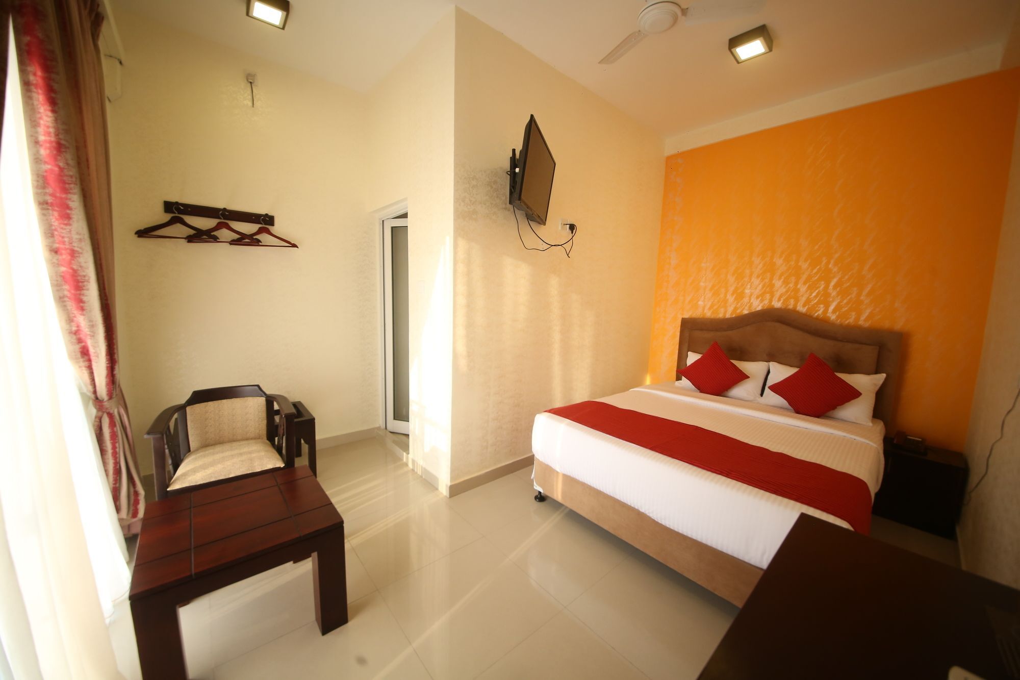 Hotel Sunhill Mount Lavinia Dehiwala-Mount Lavinia Buitenkant foto